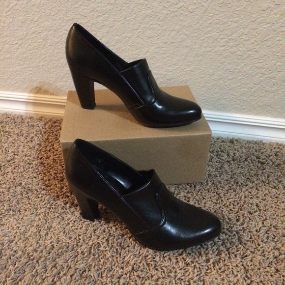 franco sarto shooties